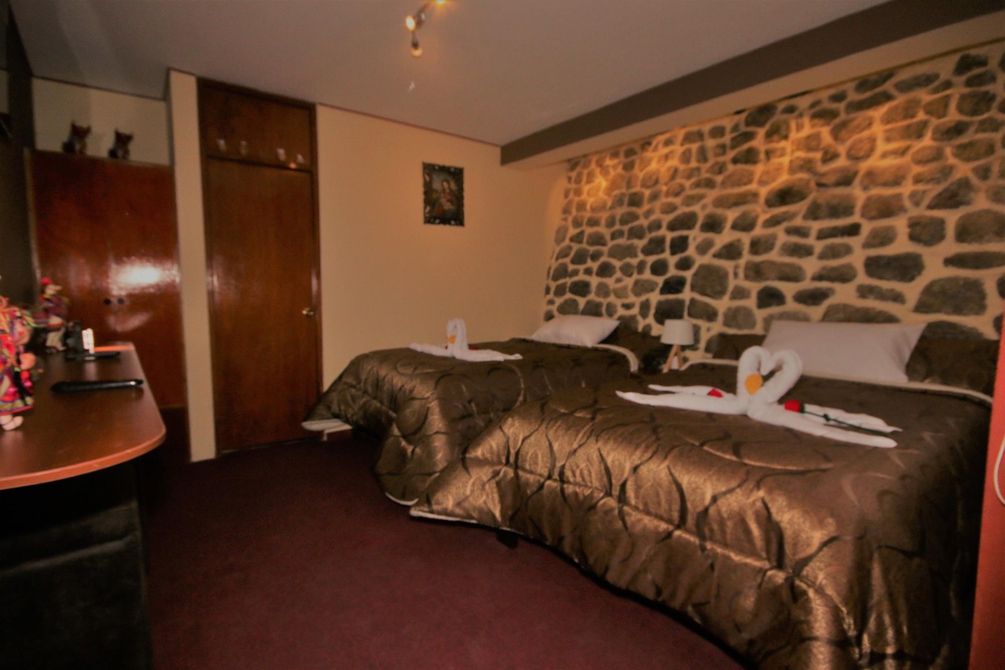 Marco Wasi - San Blas Hotel 3*