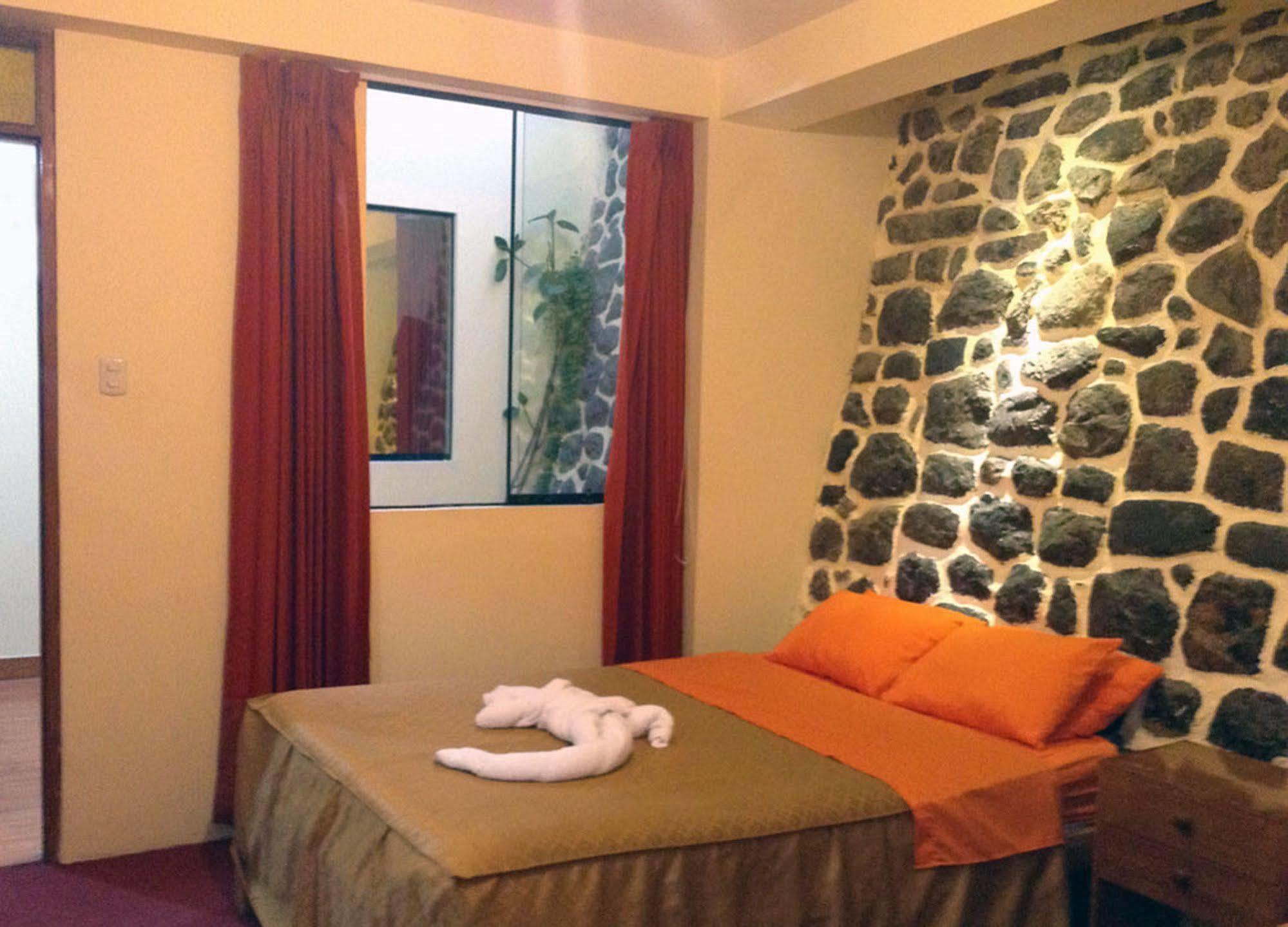Marco Wasi - San Blas Hotel